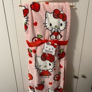 HELLO KITTY BLANKET THROW